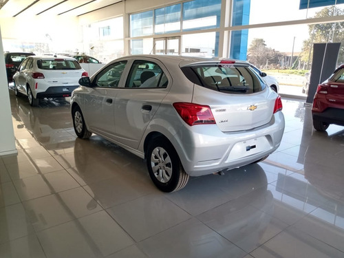 Chevrolet Onix Joy- Chevrolet Chevent