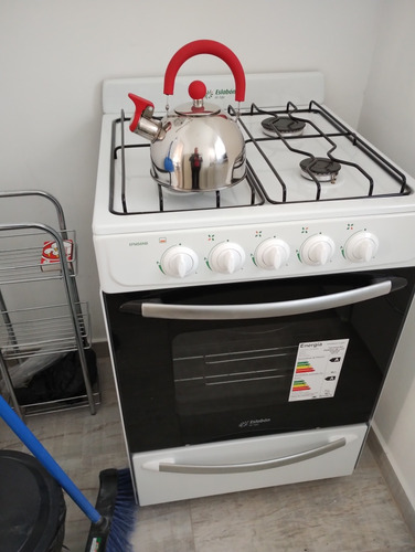Departamento En Viedma En Primer Piso, Por Día En Viedma