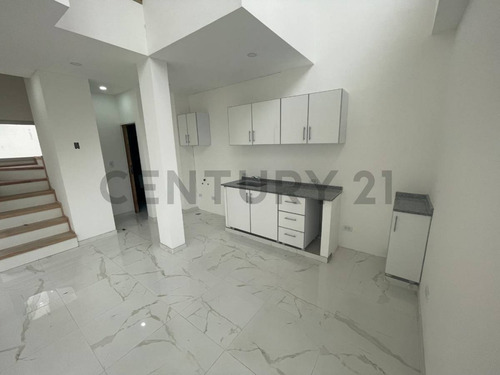 Venta Duplex 2 Ambientes Jose Marmol A Estrenar C/cochera