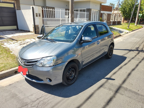 Toyota Etios 2014 1.5 Xs 5 P
