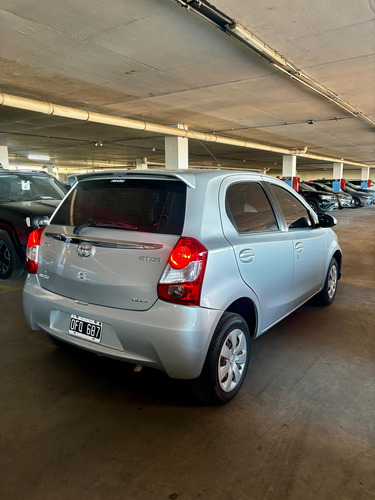 Toyota Etios 1.5 Xs