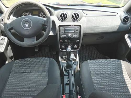 Renault Sandero 1.6 Dynamique 110 hp