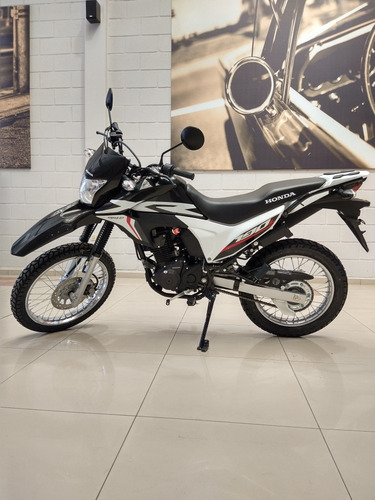 Imagen 9 de 17 de Honda Xr 190 2022 Paperino Srl
