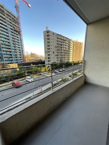 Rebajado, En Venta 1d1b Incluye Bodega, A Pasos Del Metro