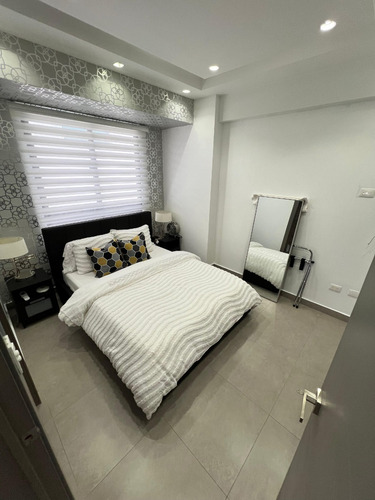 Apartamento De 3 Habitaciones Más Estudio En El Millón, Distrito Nacional, Santo Domingo.
