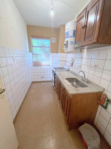 Departamento En Martinez Mts Av Santa Fe , Alvear Y Estacion 2 Piso X Escalera