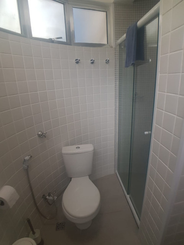 Imagem 8 de 10 de Apartamento Reformado A Venda Praia Do Tombo - 1 Sala Para Dois Ambientes, 1 Dormitório, 2 Banheiro, Cozinha, Área De Serviço. - Ap05038 - 67650891