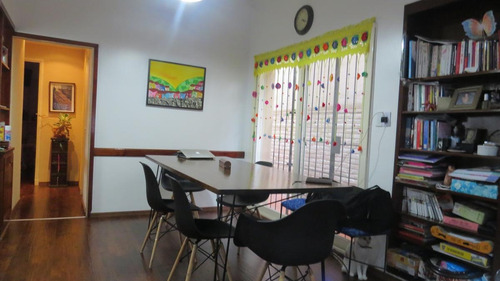 Imagen 5 de 22 de Casa En Venta 5 Ambientes Martinez