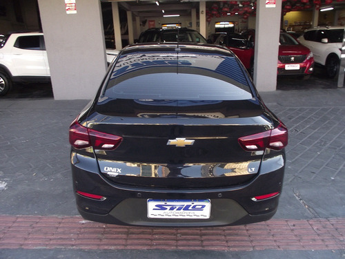 Chevrolet Onix plus 1.0 Lt 4p 6 marchas