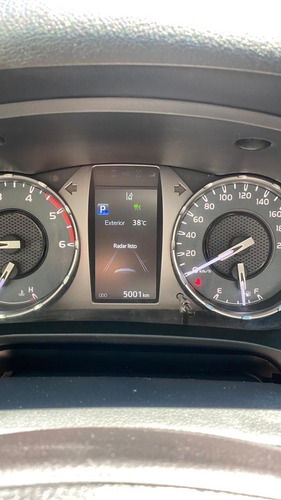 Imagen 14 de 15 de Toyota Hilux 2022 4x4 Srx 6 Att 204cv Automat Linea Nueva