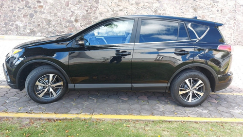 Imagen 3 de 15 de Toyota Rav 4 Xle 4wd 2017