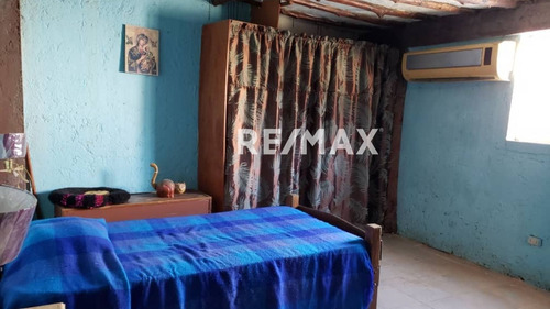 Imagen 15 de 20 de Casa En Mundo Nuevo, Los Robles, Urbanización El Portal De Los Robles, Municipio Maneiro, Isla De Margarita.