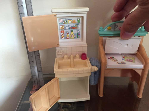 Muebles Para Muñecas / Lavabo Y Escritorio (Usado)
