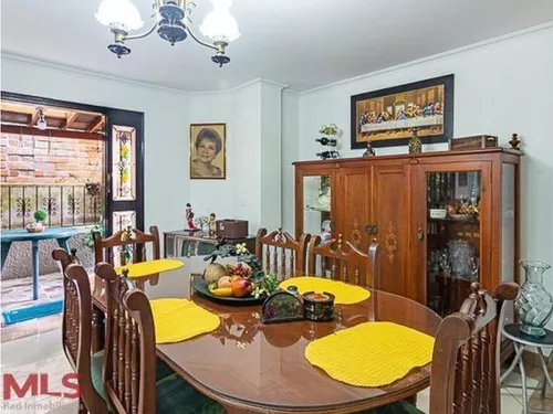 Casa Tranquila En Excelente Sector.(mls#235167)