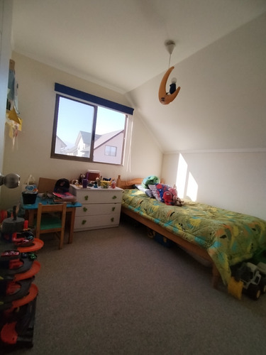 Casa En Arriendo, Las Tranqueras De Chicureo. (a57).
