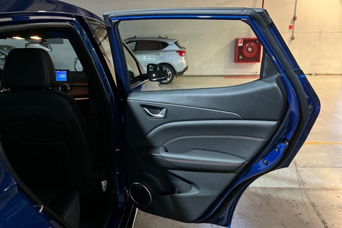 Dongfeng (in) 1.5 Luxury Mt 5p