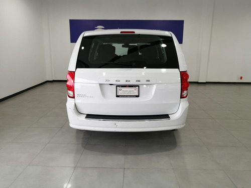 Imagen 6 de 15 de Dodge Grand Caravan Se Ta 2018