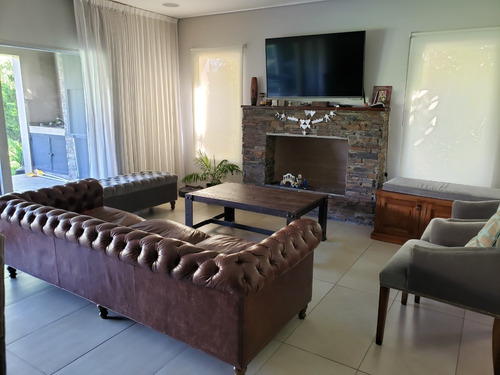 Casa En Barrio Windbells