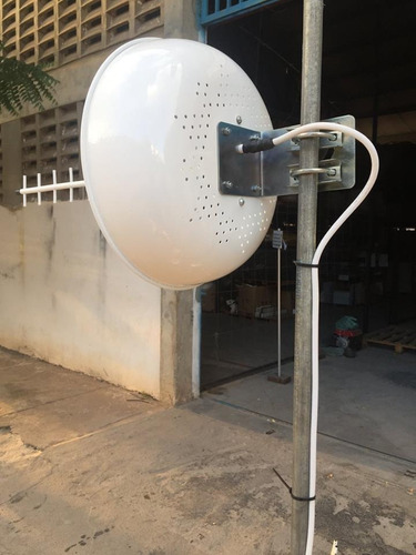 Imagem 3 de 9 de Kit Antena Cubica 1800/2100mhz + Roteador 3g