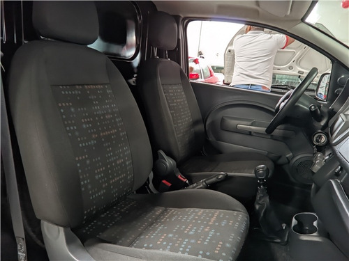 Imagem 4 de 8 de Fiat Fiorino 1.4 Mpi Furgão Endurance 8v Flex 2p Manual