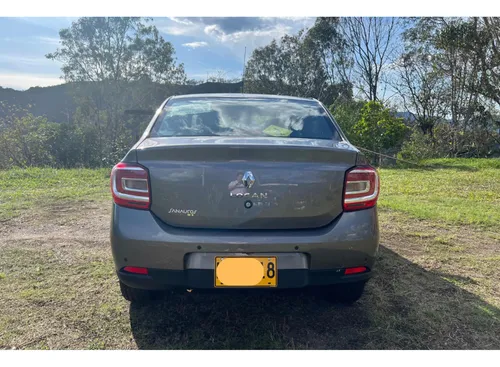 Renault Logan 1.6 Privilege / Intens