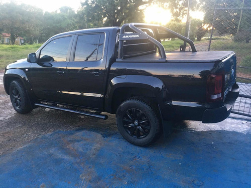 Imagem 1 de 10 de Volkswagen Amarok 2016 2.0 Dark Label 4x4 4p