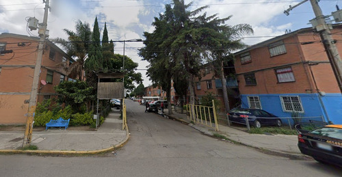 Departamento En Venta En La Unidad Habitacional Victoria, Puebla. Cc90