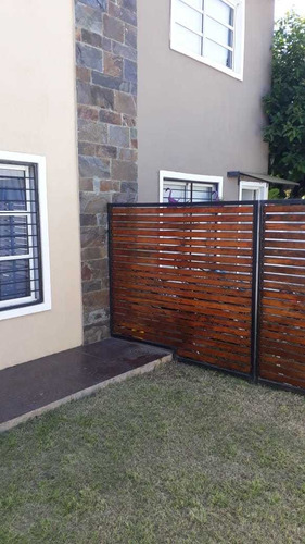 Duplex En Venta En Adrogue