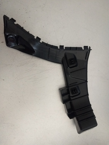 Guía Fascia Trasera Der. Suzuki Sx4 10-13