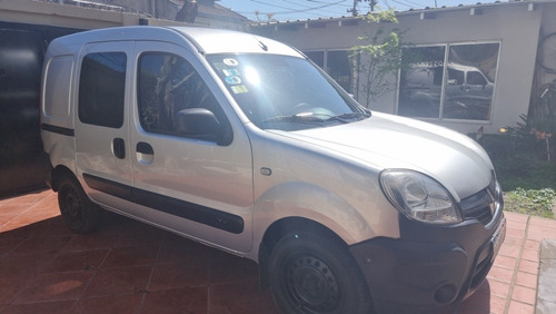 Imagen 2 de 15 de Renault Kangoo 2016 1.6 Furgon Ph3 Confort 5as Lc