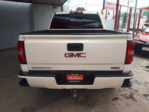Imagen 5 de 15 de Impecable Gmc Sierra All Terrain 4x4 2015