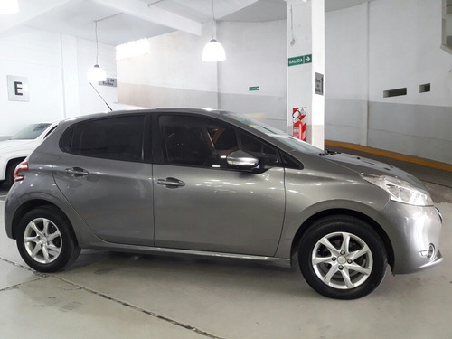 Peugeot 208 1.5 Allure 2014