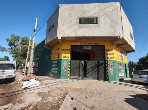 Alquiler Galpón De 200m2 En Esquina, Ubicado En Virrey Del Pino, Km 45, Partido De La Matanza.