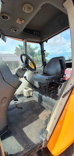 Trator Valtra A950