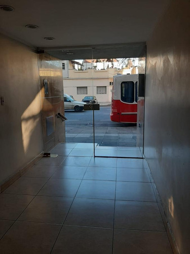 Imagen 2 de 15 de Departamento De 3 Ambientes En Venta En Parque Chacabuco