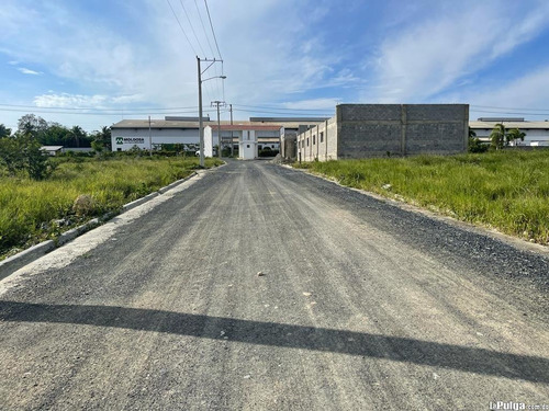 Imagen 4 de 17 de Vendo Solar Comercial De 150 A 385 Mt2 En Plena Avenida Ubicado En Residencial Privado Con Agua Luz Y Calles En Santo Domingo Norte Próximo A La Estación Del Metro Mamá Tingo, La Sirena Y El Parque V