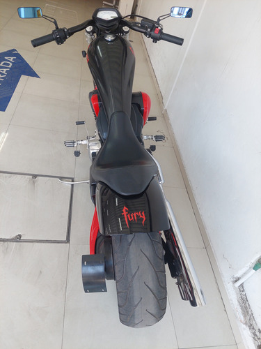 Hermosa E Imponente Fury 1300