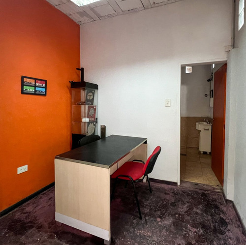 Galpón, Local. Oficina Y/o Vivienda En Venta En Guernica
