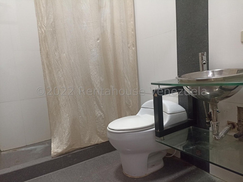 Imagen 13 de 18 de 22-28608townhouse En Alquiler Urb. La Romana Maracay Dperez