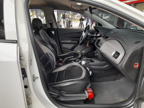 Imagem 4 de 15 de Chevrolet Onix Ls 1.0 2015 Perfeito Estado