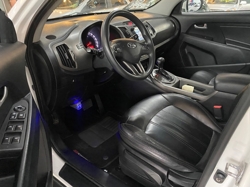 Imagem 7 de 15 de Kia Sportage 2.0 Lx 4x2 16v 2014