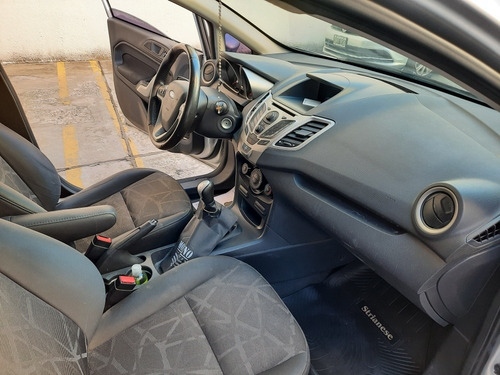Ford Fiesta Kinetic Design 1.6 Design 120cv Titanium