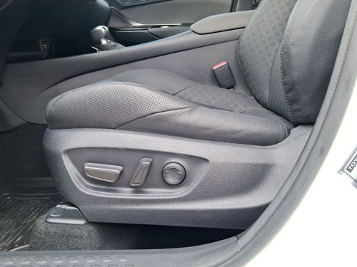Toyota Chr Luxury Hibrido 2023 - Revisado Mecanicamente