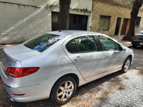 Imagen 4 de 12 de Peugeot 408 2.0 Allure 143cv 2012
