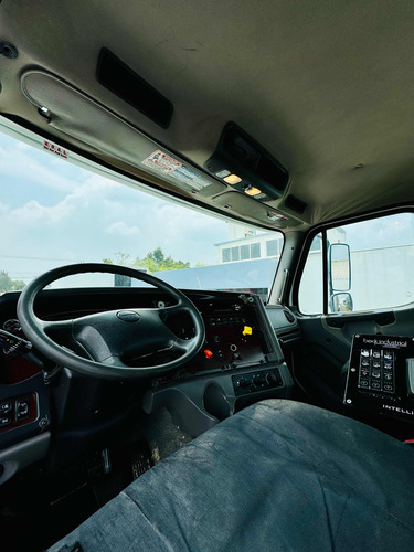 Olla Revolvedora Camion Freightliner 2017