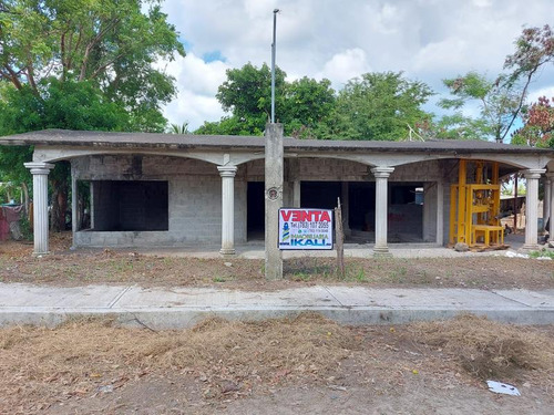 Vendo Casa En Obra Negra En Colonia Las Delicias En Tuxpan, Veracruz