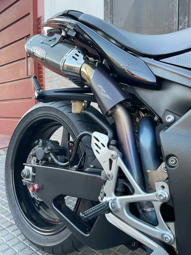 Yamaha R1