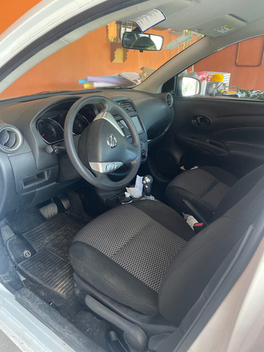 Nissan Versa V-Drive 1.6 Plus Cvt 4P