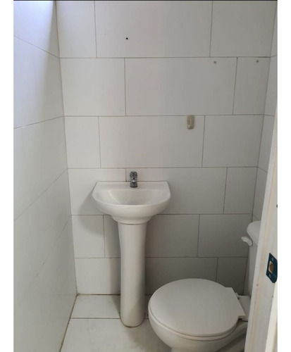 Arriendo Local Comercial Con Casa En Ñuñoa