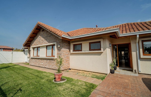 Casa En Arriendo, Viña Esmeralda Ii, Las Rastras.